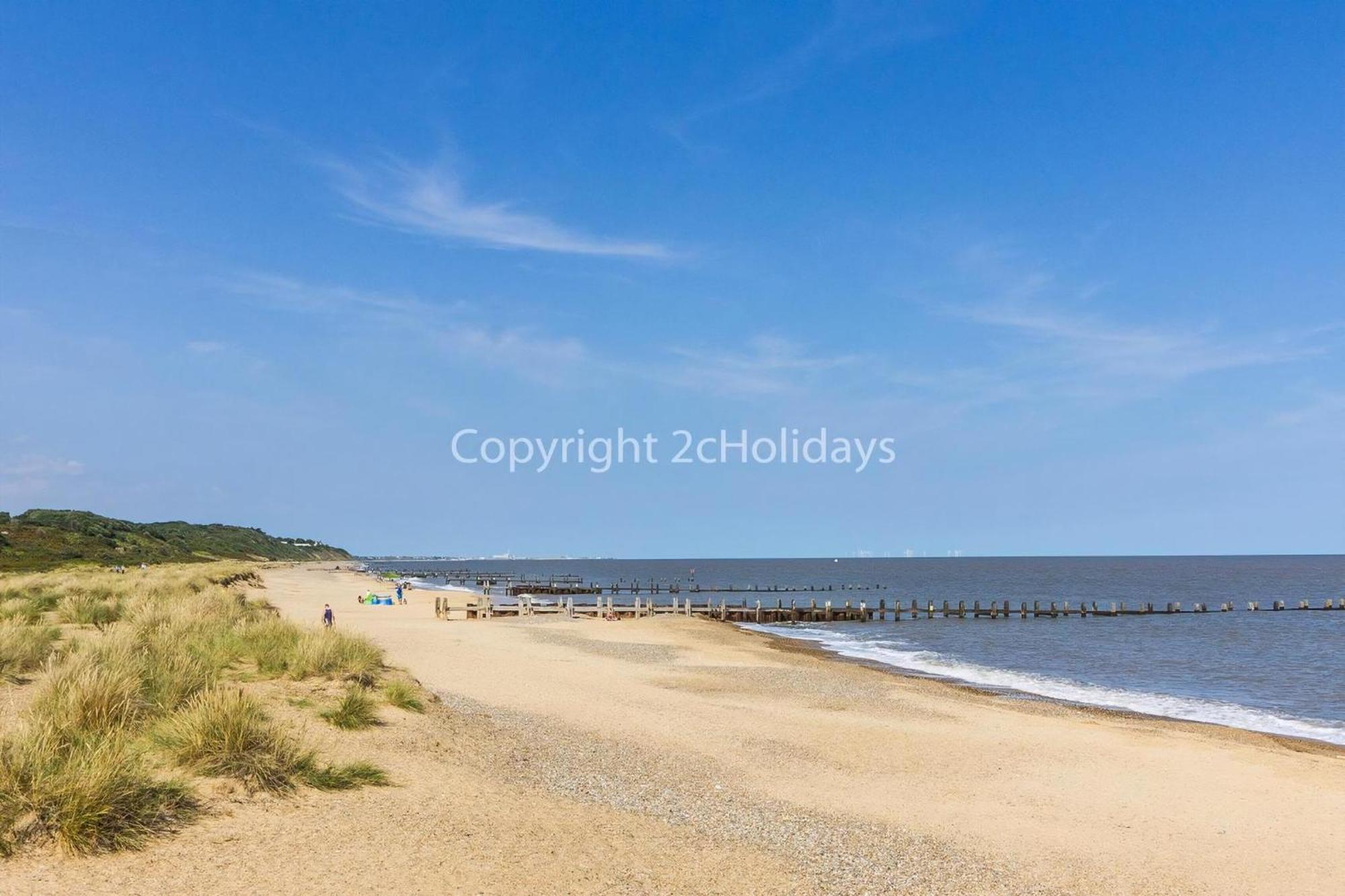 Beautiful Caravan For Hire With A Partial Sea View In Suffolk Ref 32042Az 洛斯托夫特 外观 照片