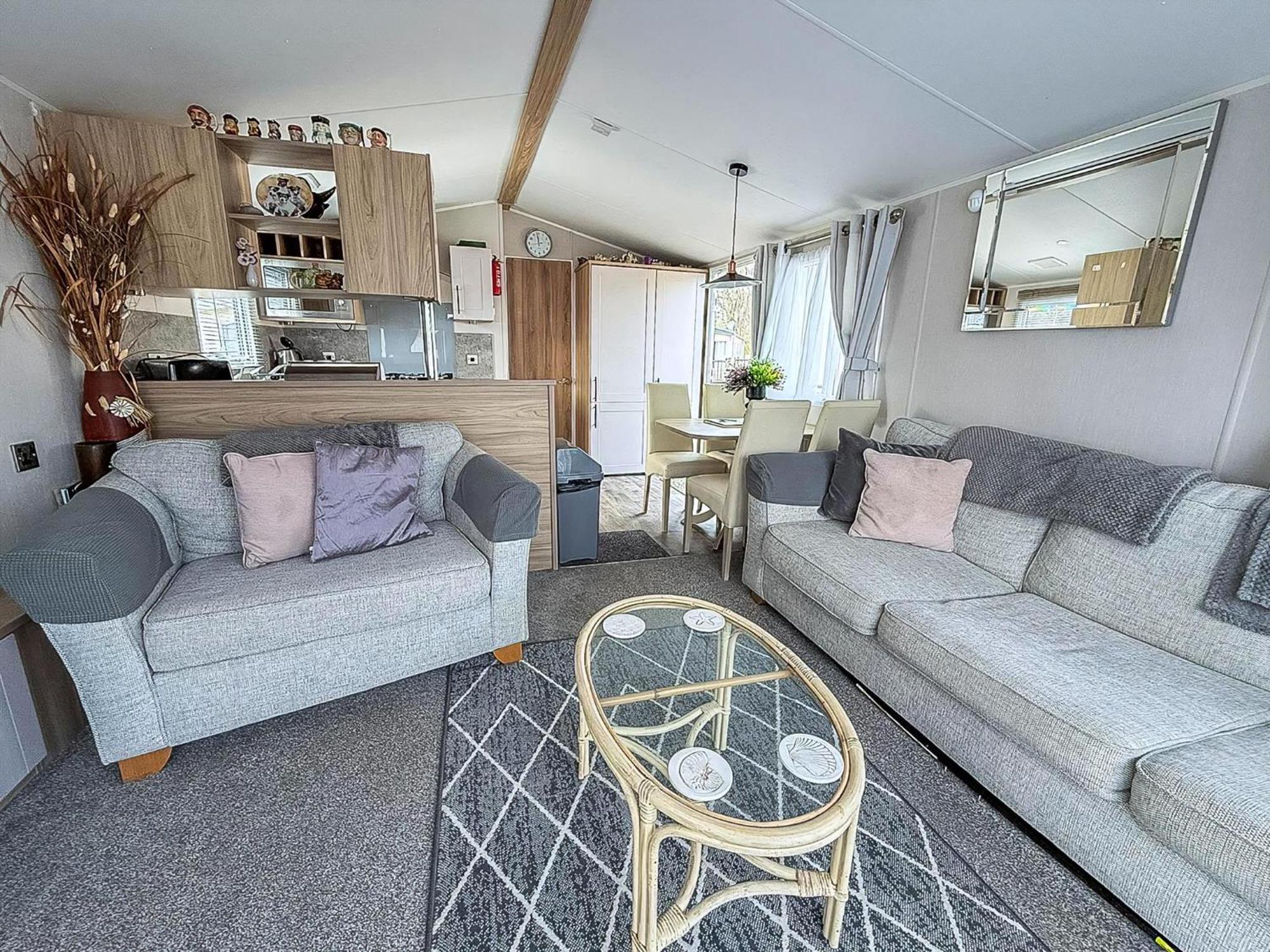 Beautiful Caravan For Hire With A Partial Sea View In Suffolk Ref 32042Az 洛斯托夫特 外观 照片